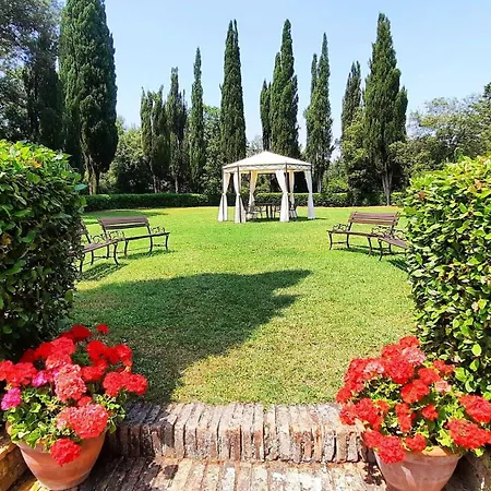 Quirico Villa *